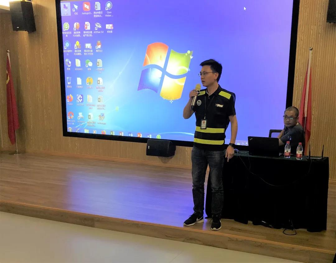 公司开展消防培训演练活动(图2) 公司开展消防培训演练活动(图2)