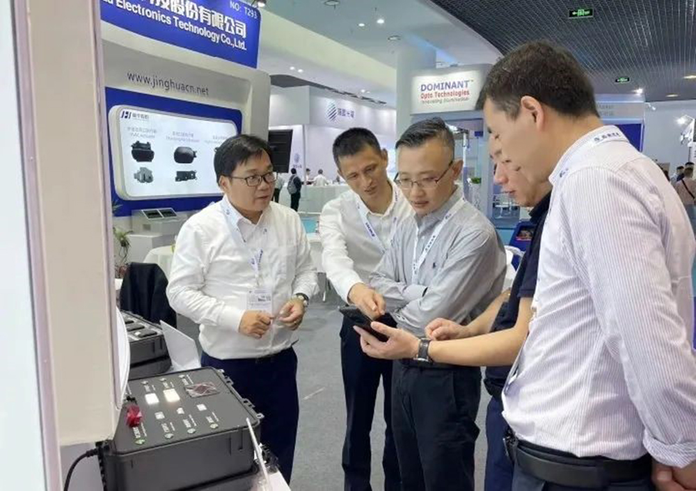 公司参加2023上海国际汽车灯具展览会(图1) 公司参加2023上海国际汽车灯具展览会(图1)