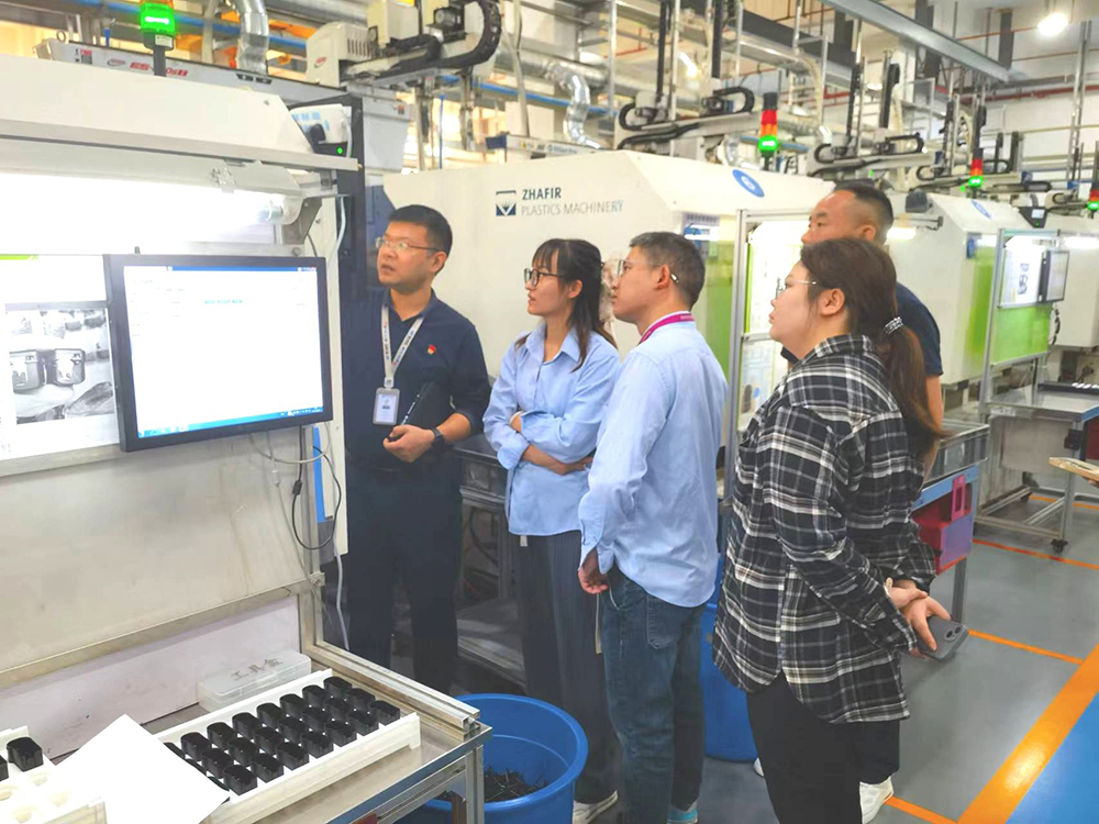 比亚迪审核团队一行莅临我司开展审核(图2) 比亚迪审核团队一行莅临我司开展审核(图2)
