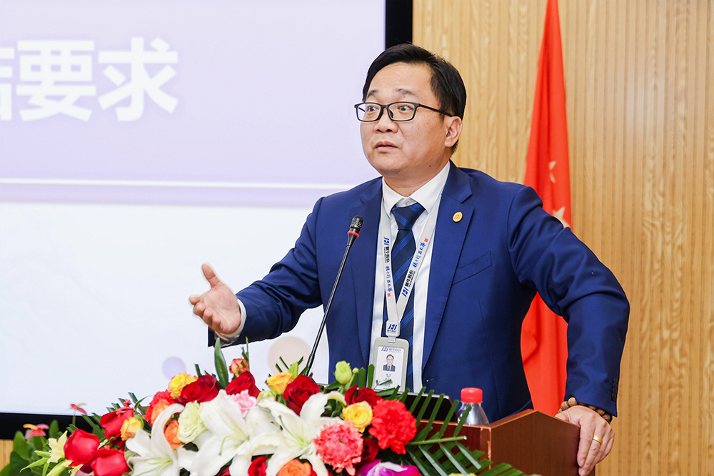 精华股份2023年度经营会议暨尾牙宴圆满召开(图6) 精华股份2023年度经营会议暨尾牙宴圆满召开(图6)