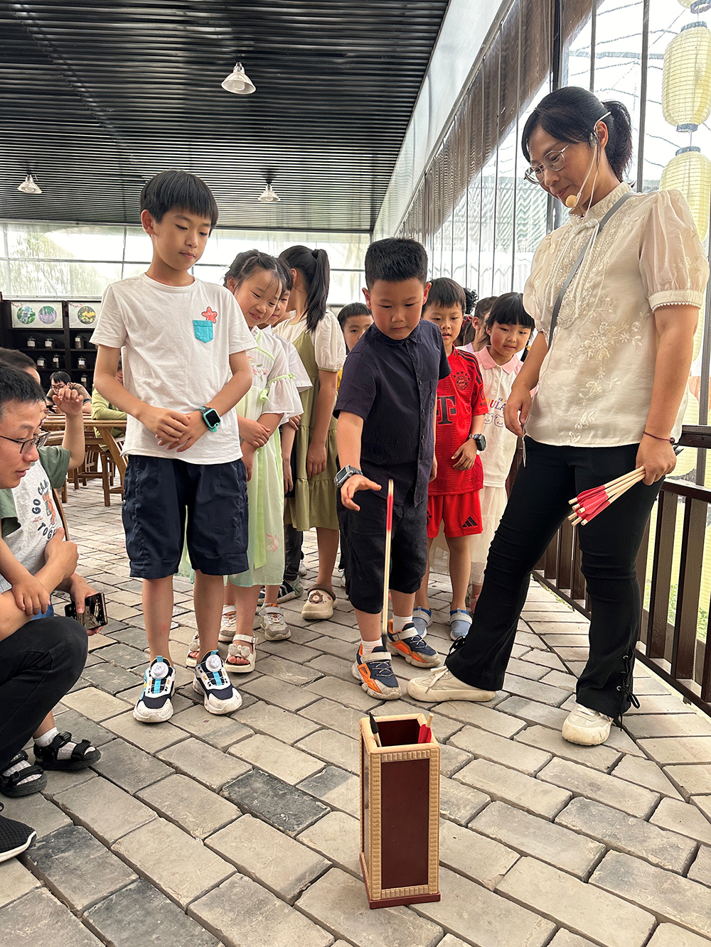 国学经典 美好童行 | 公司举行第七届户外家庭日暨端午活动(图10) 国学经典 美好童行 | 公司举行第七届户外家庭日暨端午活动(图10)