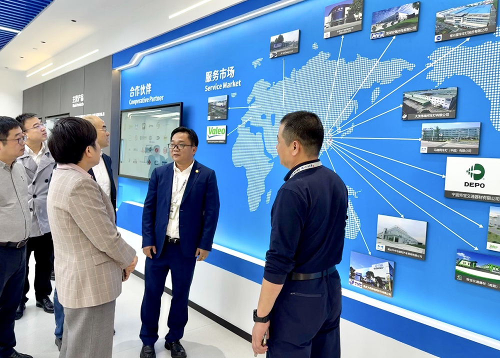 宁波市委统战部副部长、市工商联党组书记王建云一行莅临我司走访调研(图3) 宁波市委统战部副部长、市工商联党组书记王建云一行莅临我司走访调研(图3)