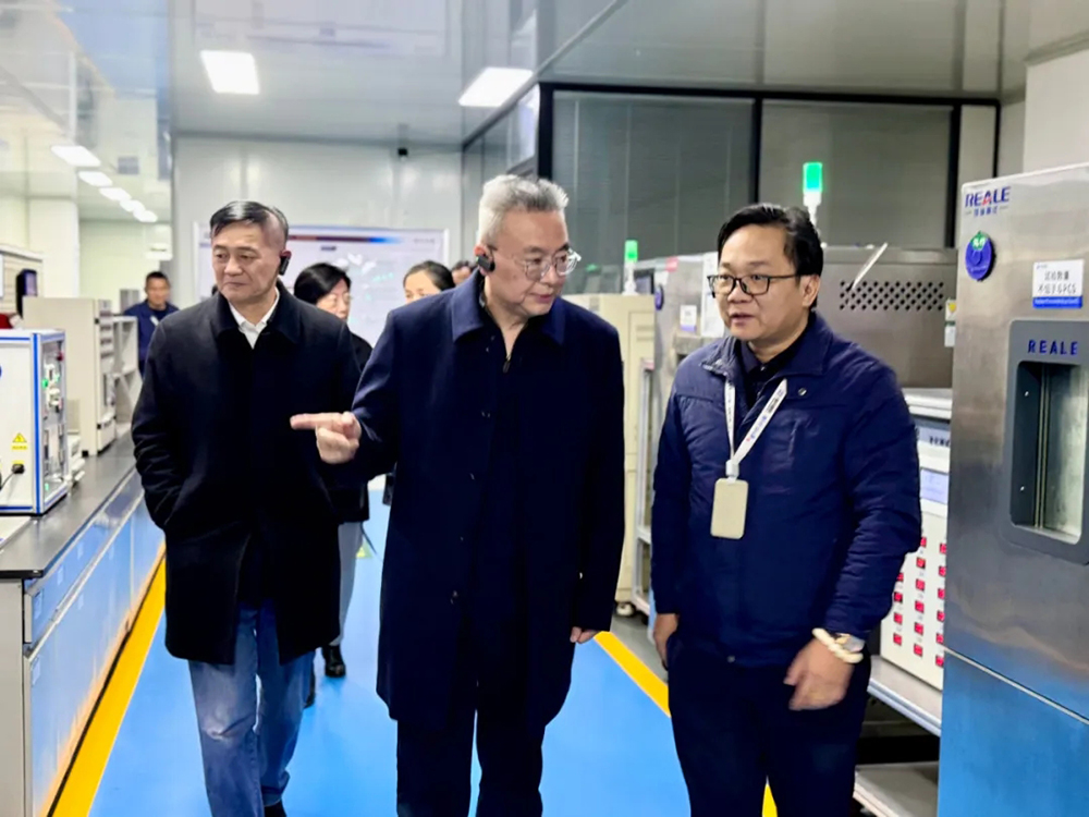 浙江省工商联领导一行莅临我司参观调研(图2) 浙江省工商联领导一行莅临我司参观调研(图2)