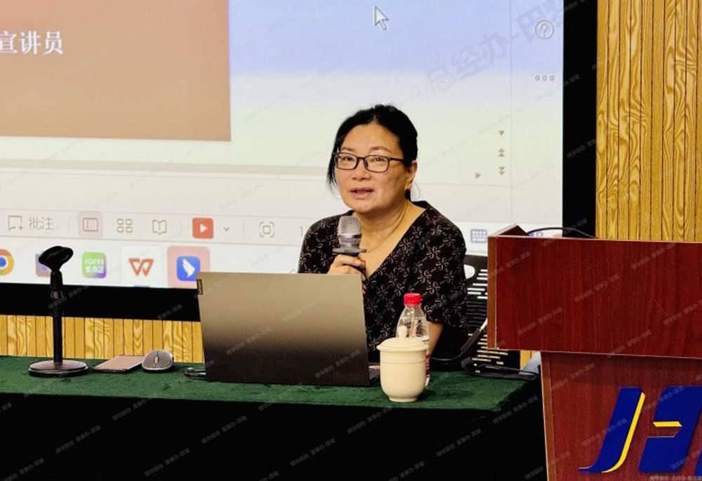 精华股份党支部开展系列活动庆祝中国共产党成立104周年(图7) 精华股份党支部开展系列活动庆祝中国共产党成立104周年(图7)