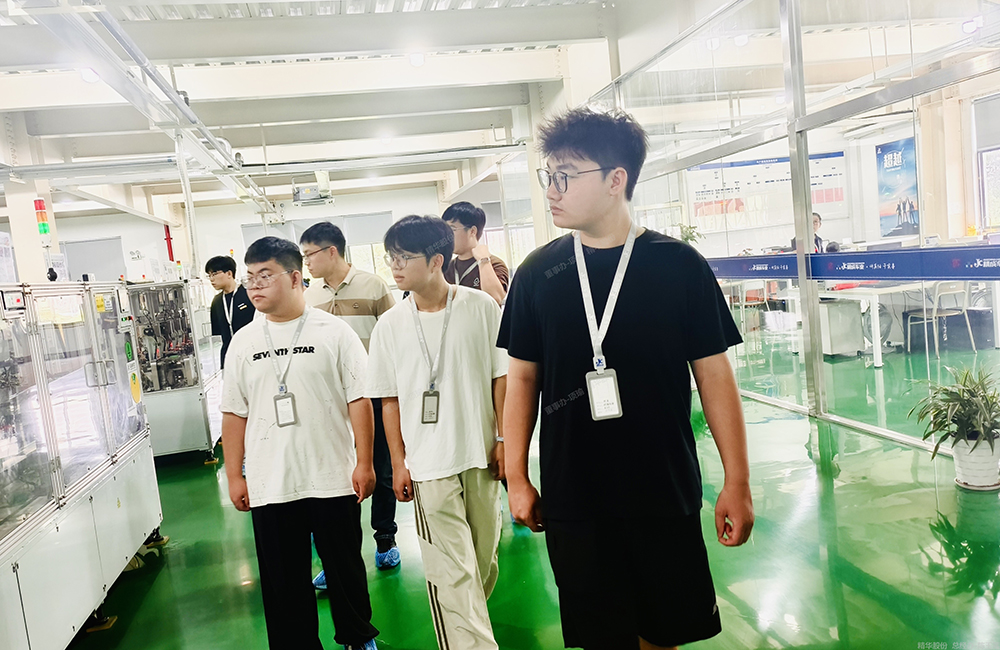 双精聚智,筑梦未来 | 精成精华举办迎新会(图5) 双精聚智,筑梦未来 | 精成精华举办迎新会(图5)