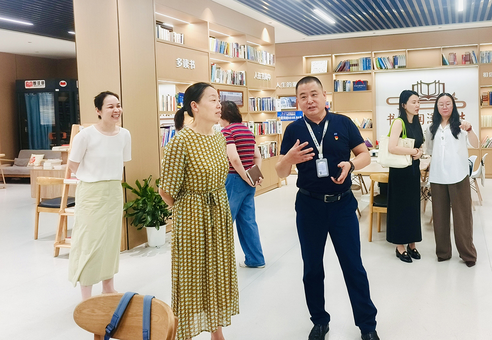 暖心护童暖巾帼！区妇联领导莅临我司走访调研(图2)